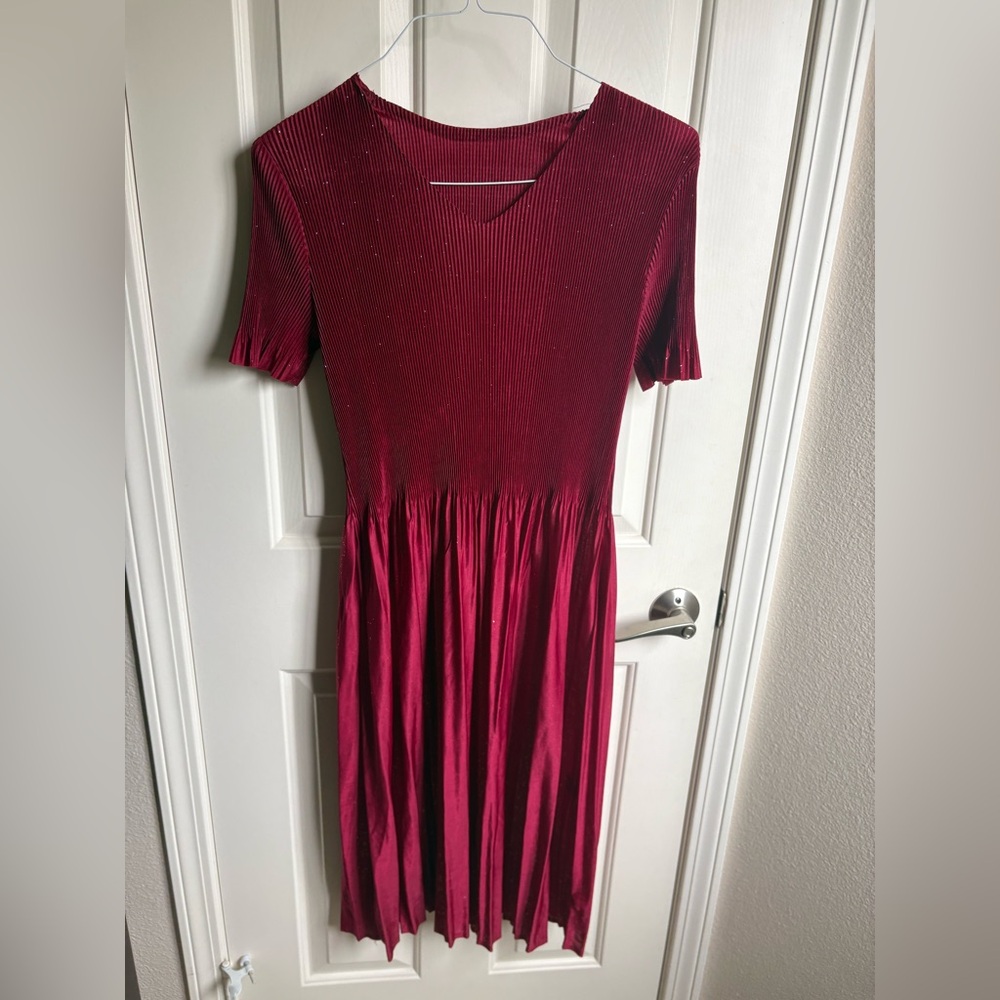 Elegant Red Midi Dress